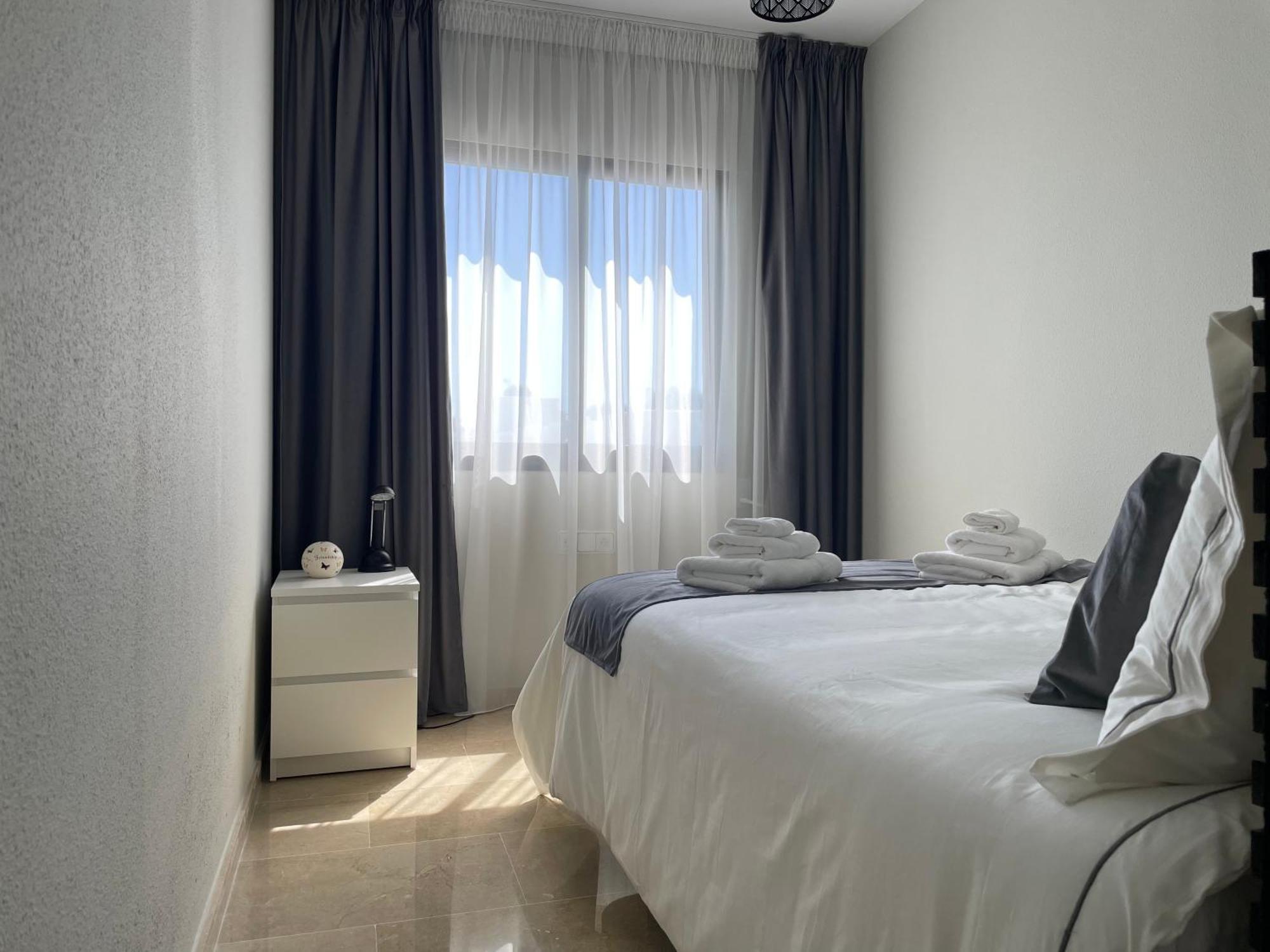 Apartamento En Marina Duquesa Кастильо-де-Сабинильяс Экстерьер фото