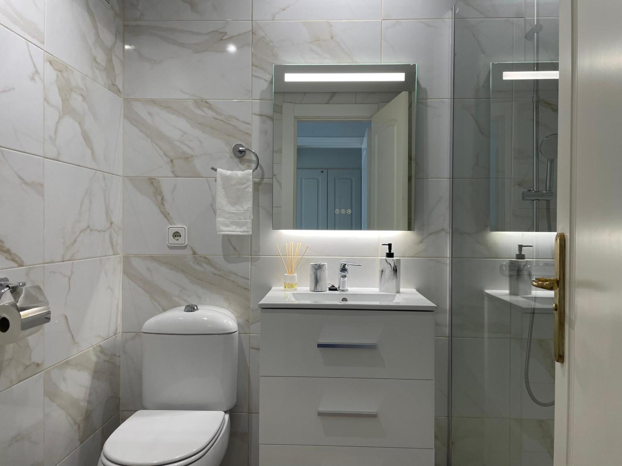Apartamento En Marina Duquesa Кастильо-де-Сабинильяс Экстерьер фото
