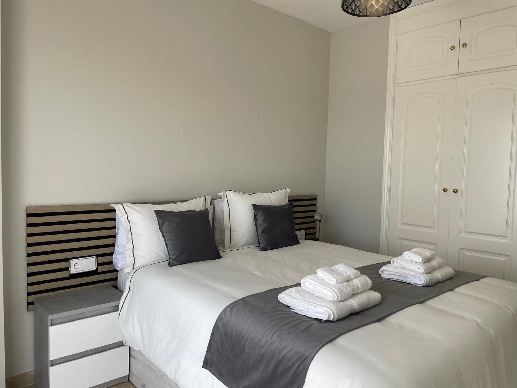 Apartamento En Marina Duquesa Кастильо-де-Сабинильяс Экстерьер фото